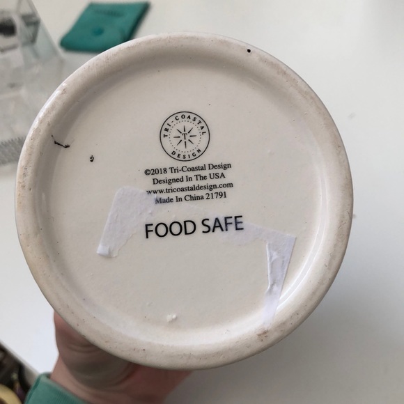 Glass Makeup Brush Holder - Picture 3 of 3